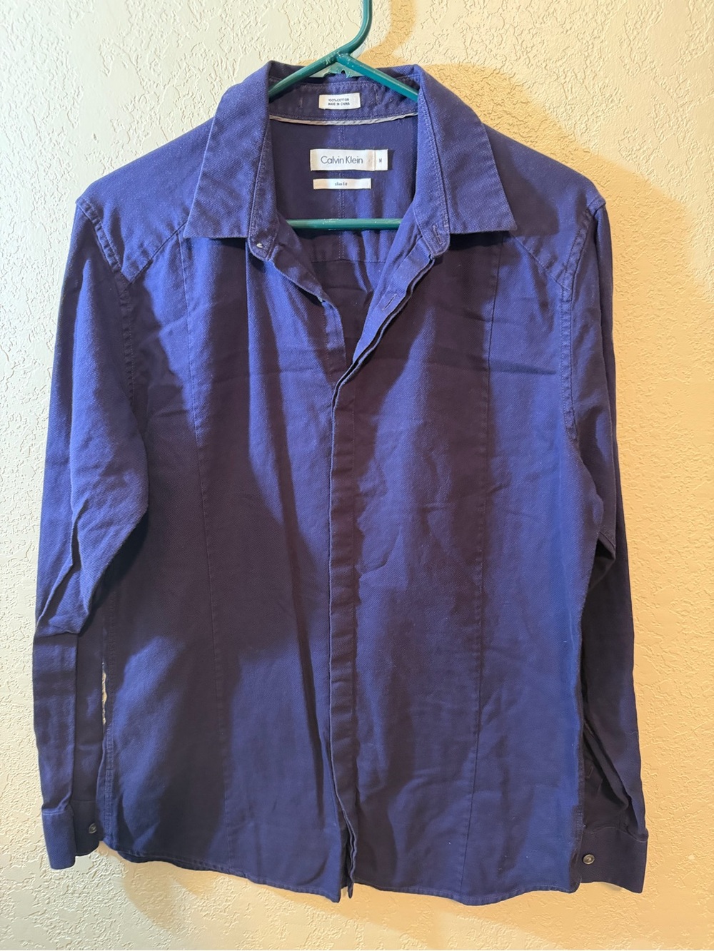 NWOT Men’s Calvin Klein Button Up Dress Shirt